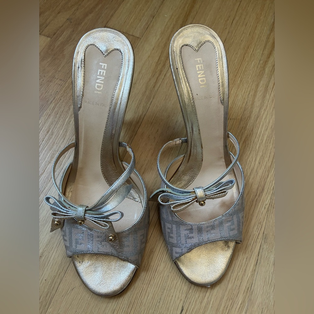 Vintage Fendi Bow Embellished Open Toe Mules Size 39